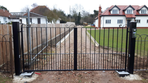 Double gates in Stansted