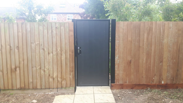 Single gate installed in St Ives Cambridgeshire