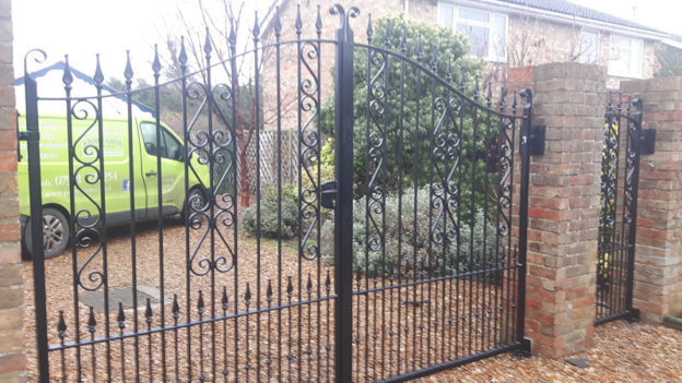 Double gates with single side gate installed in Newmarket